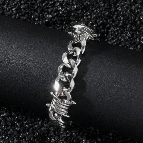 Men 11mm Wide Punk Stainless Steel Spike Interlocking Chain Bracelet - Picture 2 of 4